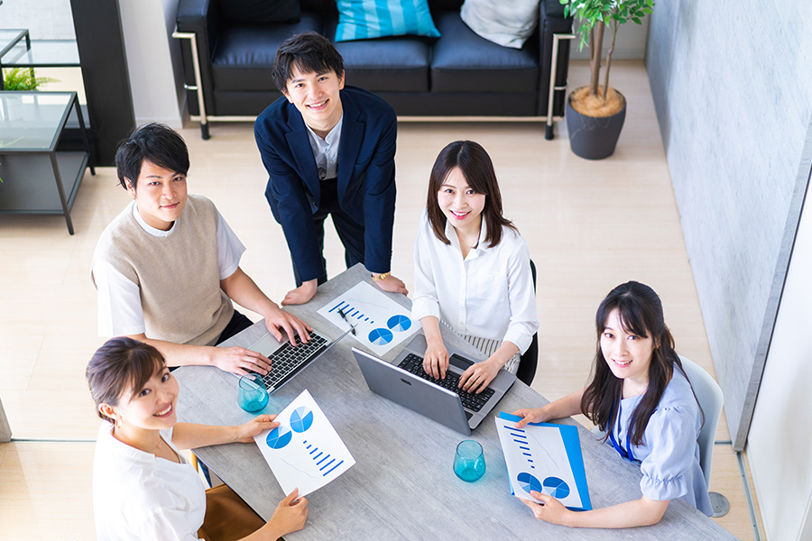 採用情報
